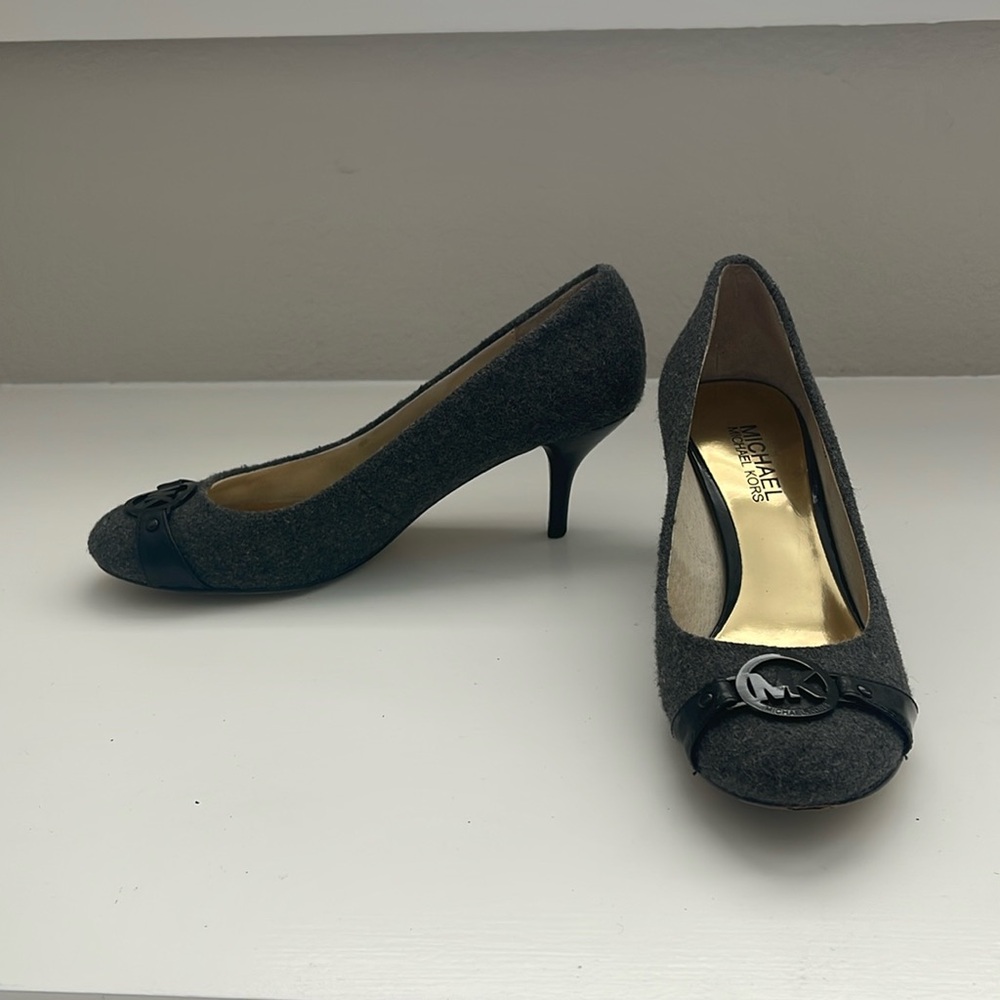 MICHAEL Michael Kors Grey Logo Textile High Heels Pumps - Size 6